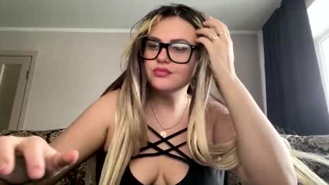 Nika online show from December 2, 6:09 am