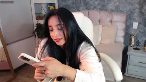 Niko Robin online show from May 8, 10:04 pm