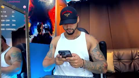 Snapshot of nikolahank1 chatting on January 19, 7:04 am Nikola Hank online show from January 19, 7:04 am