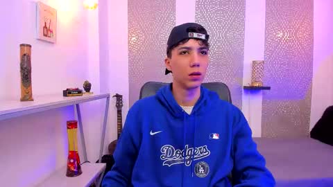    online show from November 19, 4:12 am