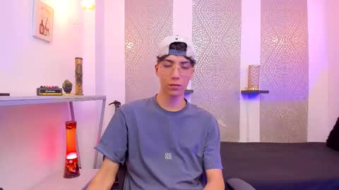    online show from November 30, 4:38 am