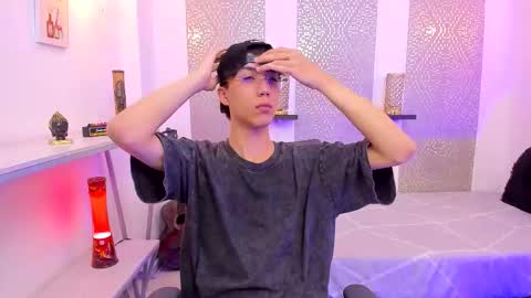    online show from December 4, 4:55 am