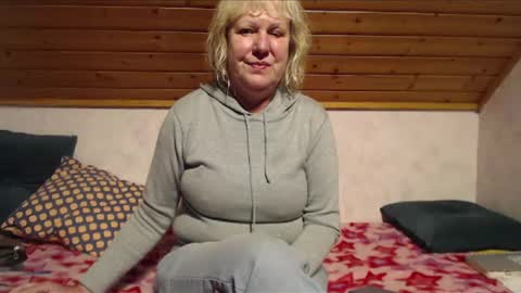 Nikole1 online show from February 21, 5:20 pm