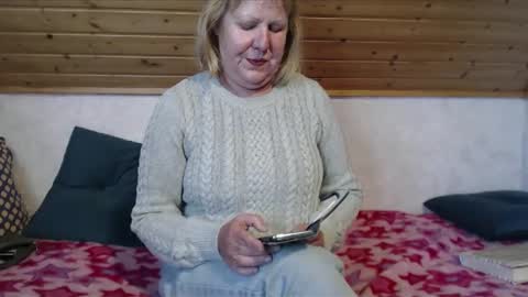 Nikole1 online show from March 28, 3:00 pm