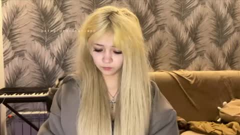 Snapshot of nikoli_naw chatting on May 25, 9:10 pm nikoli_naw online show from May 25, 9:10 pm