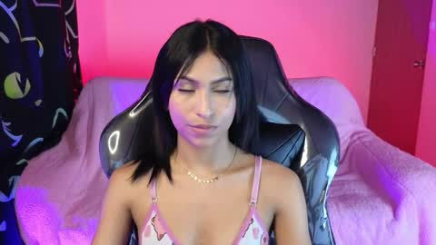 nikolwalter online show from March 18, 1:42 am