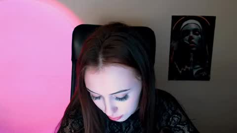 nikonara_ online show from March 10, 5:50 pm