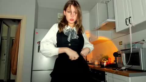 Veronica online show from February 5, 8:46 pm