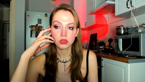 Veronica online show from February 18, 3:21 pm