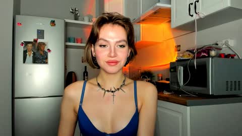 Veronica online show from March 2, 3:16 pm