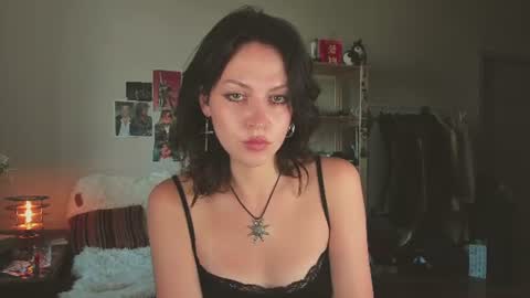Veronica online show from July 19, 2:32 pm
