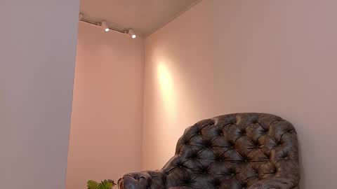 Snapshot of niky_smit chatting on February 20, 11:42 am  NIKY SMIT  online show from February 20, 11:42 am