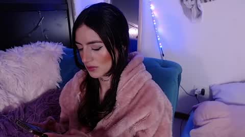 Snapshot of nikyastark chatting on December 23, 7:49 am Niky A Stark online show from December 23, 7:49 am