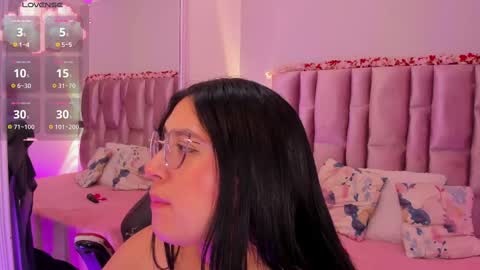 Niky Brooks online show from October 12, 6:56 am