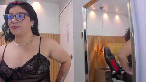   online show from April 1, 12:06 pm