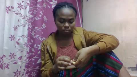 nilah online show from October 26, 7:20 pm