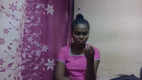 Snapshot of nilahmarie chatting on November 2, 8:17 am nilah online show from November 2, 8:17 am