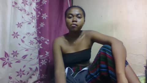 Snapshot of nilahmarie chatting on November 3, 11:48 pm nilah online show from November 3, 11:48 pm