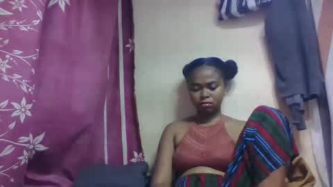 Snapshot of nilahmarie chatting on November 16, 2:44 pm nilah online show from November 16, 2:44 pm