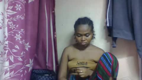 Snapshot of nilahmarie chatting on December 1, 2:44 pm nilah online show from December 1, 2:44 pm