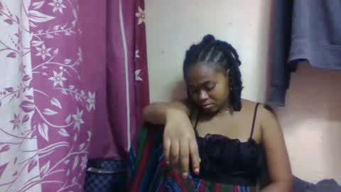 Snapshot of nilahmarie chatting on December 4, 6:27 pm nilah online show from December 4, 6:27 pm