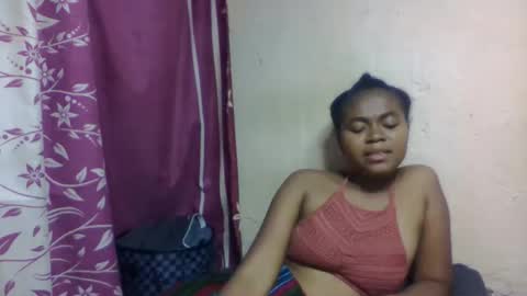 Snapshot of nilahmarie chatting on December 13, 7:53 pm nilah online show from December 13, 7:53 pm