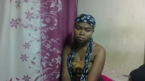 nilah online show from March 5, 6:42 am