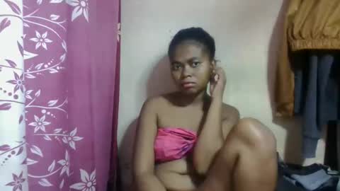 nilah online show from March 28, 7:19 am