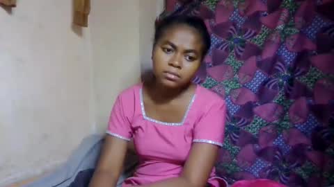 nilah online show from June 5, 7:41 pm