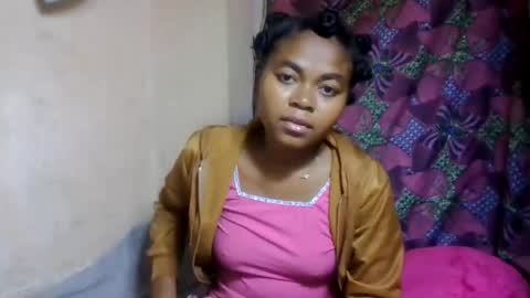 nilah online show from June 8, 5:02 pm
