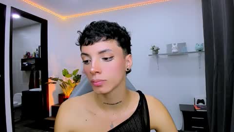 Nilam online show from September 26, 2:04 am