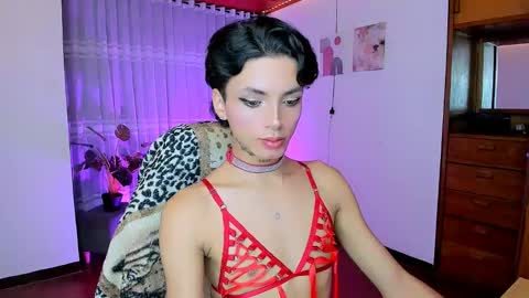 Snapshot of nilam217 chatting on May 19, 2:07 am Nilam online show from May 19, 2:07 am