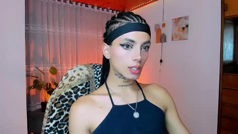 Snapshot of nilam217 chatting on May 25, 10:38 pm Nilam online show from May 25, 10:38 pm