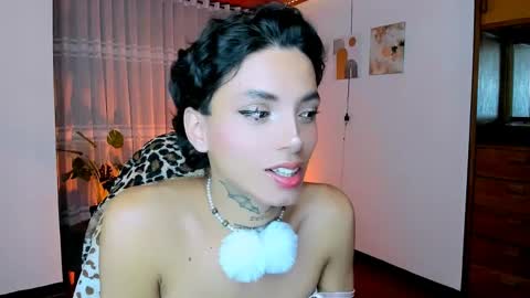 Snapshot of nilam217 chatting on May 27, 12:51 am Nilam online show from May 27, 12:51 am
