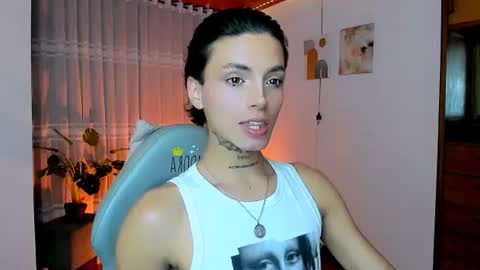 Snapshot of nilam217 chatting on June 10, 10:52 pm Nilam online show from June 10, 10:52 pm