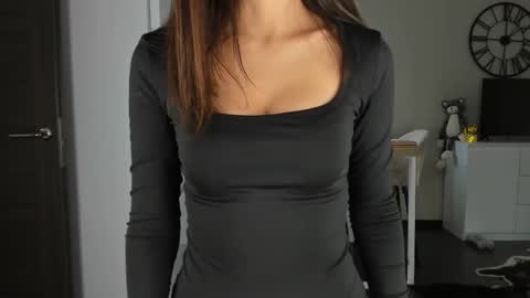 Bella online show from February 27, 7:52 am