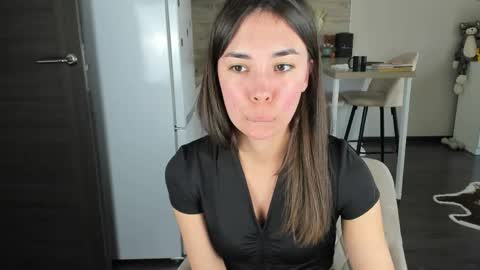 Bella online show from April 18, 1:26 pm