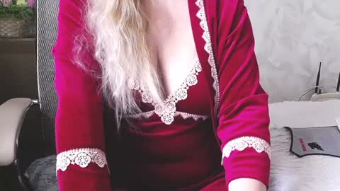 Snapshot of nimfalove chatting on February 1, 8:29 am Nimfalove online show from February 1, 8:29 am