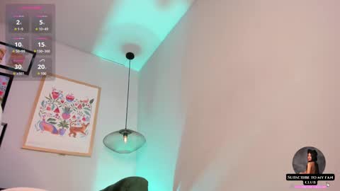 Snapshot of nina__dixon chatting on February 19, 12:14 am Nina online show from February 19, 12:14 am