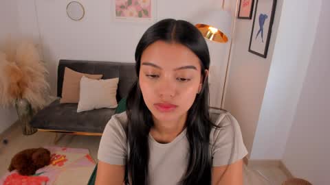 NINA online show from January 17, 7:38 pm