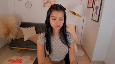 NINA online show from February 5, 10:55 pm