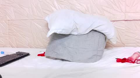 nina_bae_ online show from May 15, 2:57 pm