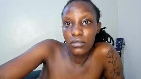 nina_bambi online show from March 11, 1:44 am