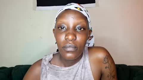 nina_bambi online show from April 19, 2:33 am