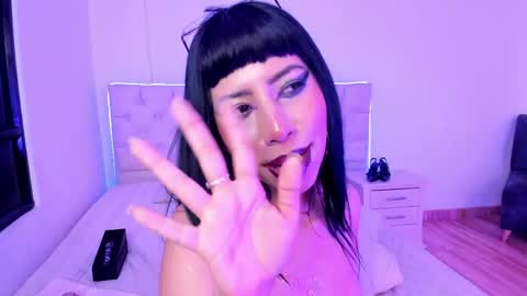 Snapshot of nina_fooxxx1 chatting on May 15, 10:50 pm Nina Fox online show from May 15, 10:50 pm