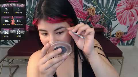 Snapshot of nina_harpper chatting on October 10, 9:25 pm Nina online show from October 10, 9:25 pm