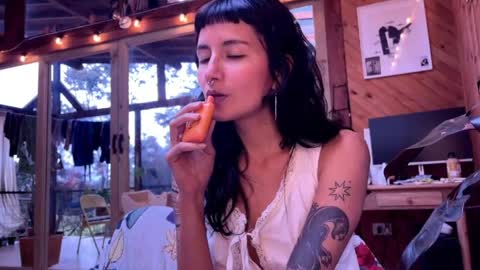 Nina.  online show from March 27, 9:14 pm