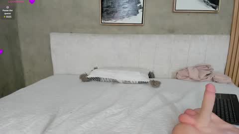 NINA online show from December 12, 6:21 pm