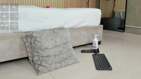 NINA online show from February 18, 3:32 pm