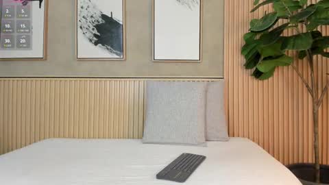 NINA online show from September 13, 12:27 pm